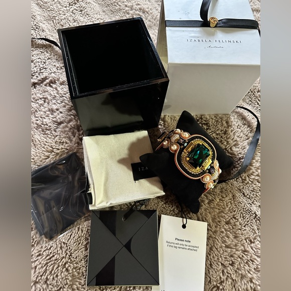 Gorgeous Crystal Bracelet by Izabella Felinski. Brand new with tags. - Picture 4 of 4